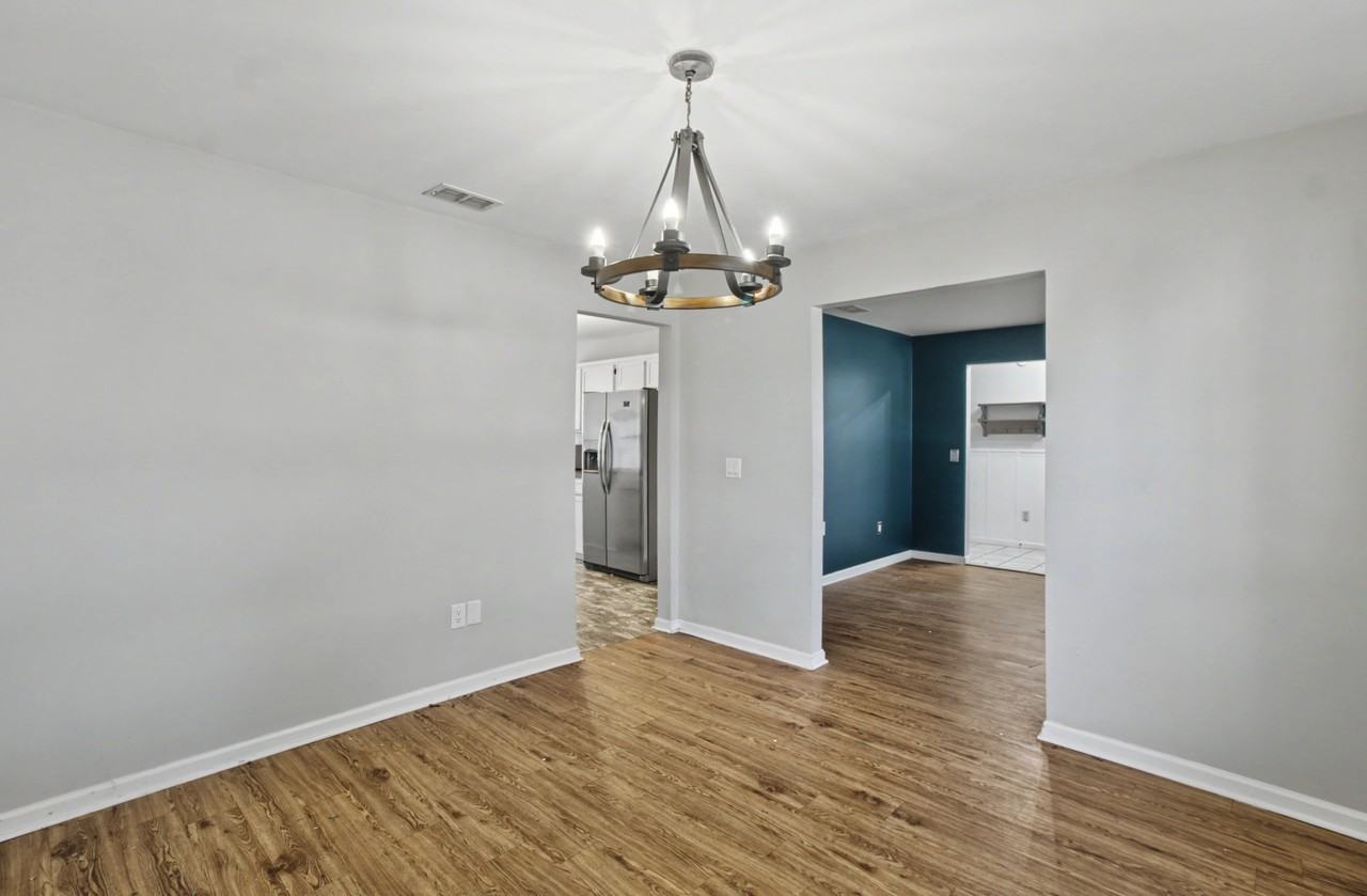 404 Clairemore Ct #1 - Photo 5 of 30