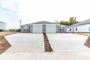 1506 Coventry Dr #B - Photo 1 of 1