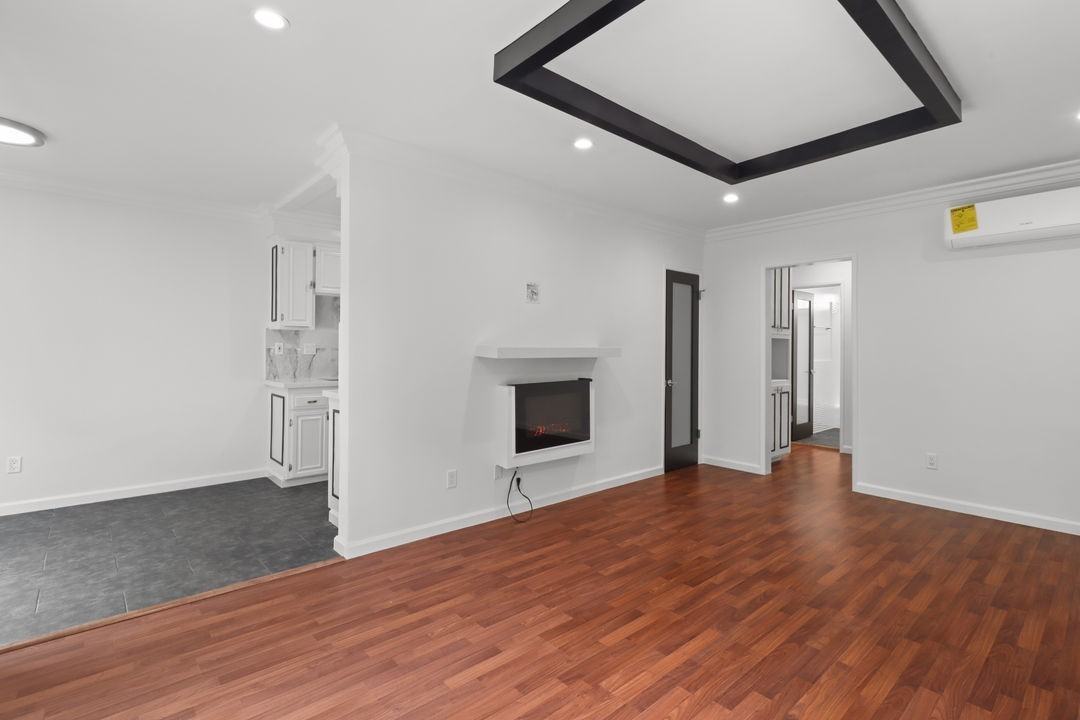 11975 Iowa Avenue, - Photo 4 of 50