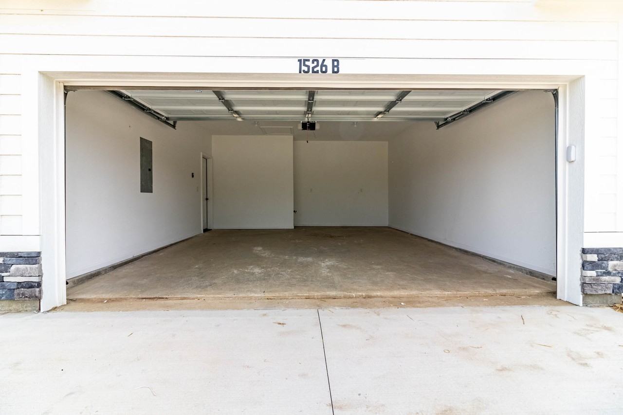 1526 Park Ave #B - Photo 4 of 25