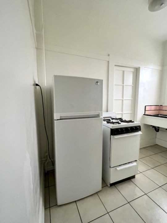 44 Navy Street, - Photo 2 of 50