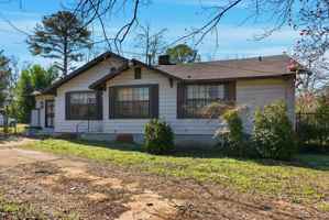 featured image of 3332 Walnut Ave Sw #1