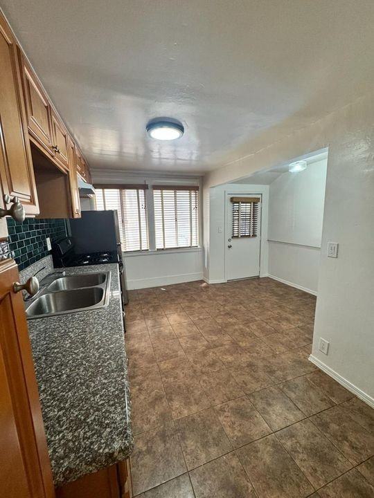 1645 N. Harvard Blvd., - Photo 4 of 50