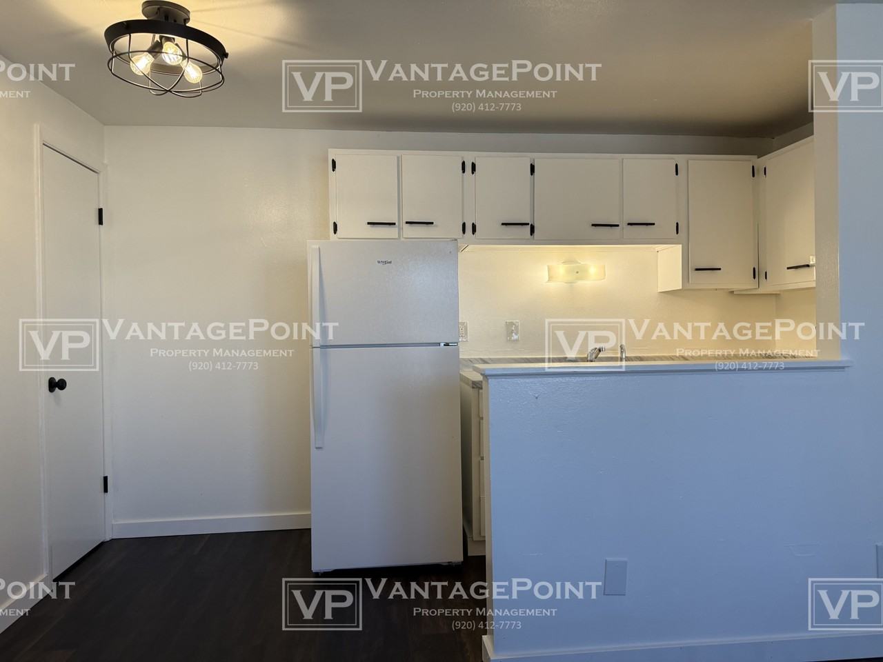 1558 Cass St #D - Photo 4 of 12