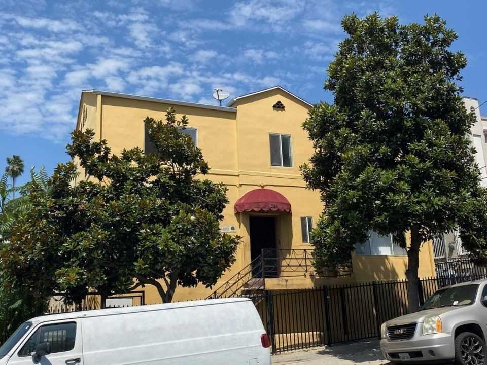 265 S. Columbia Avenue, - Photo 2 of 3