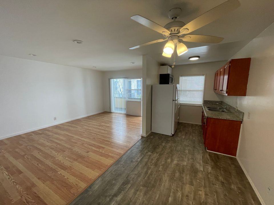 1819 N. Ivar Avenue, - Photo 3 of 50