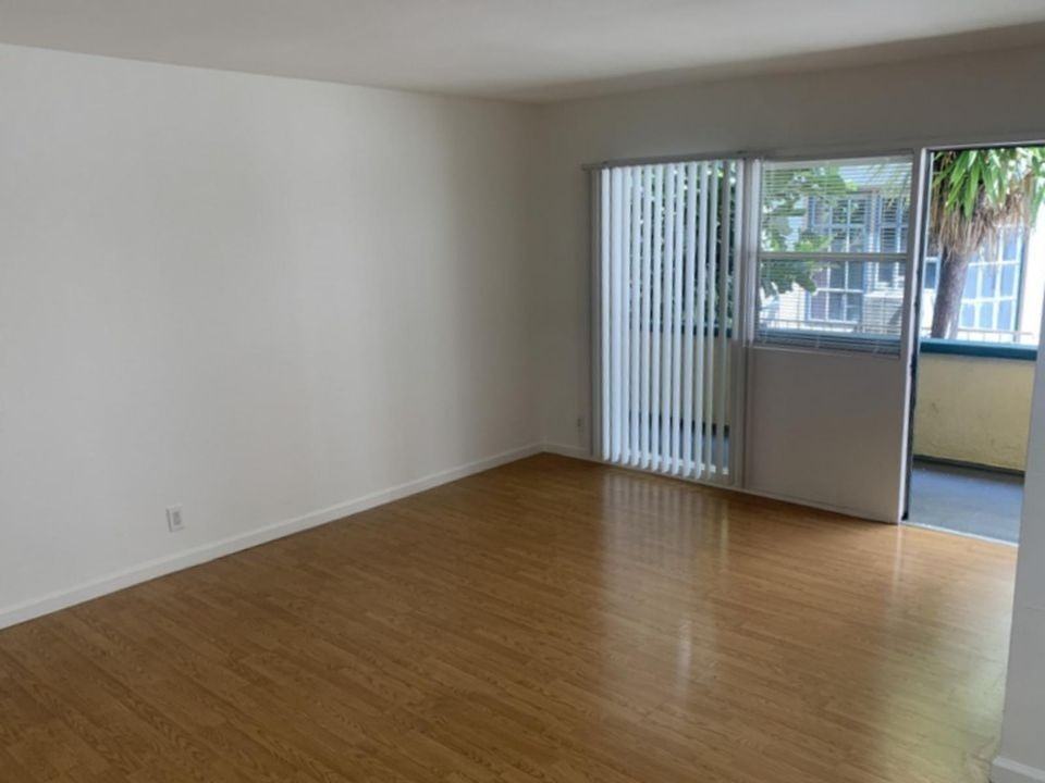 1819 N. Ivar Avenue, - Photo 6 of 50