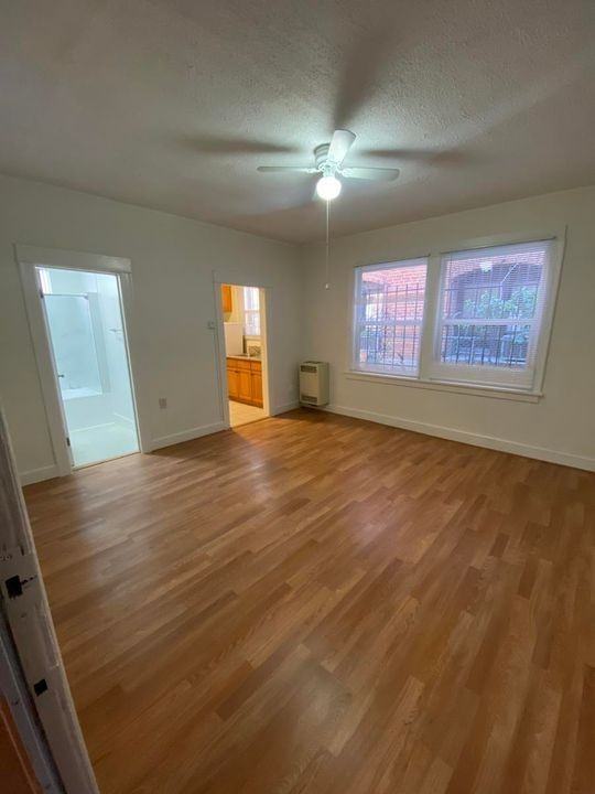 3057 Leeward Avenue, - Photo 5 of 42