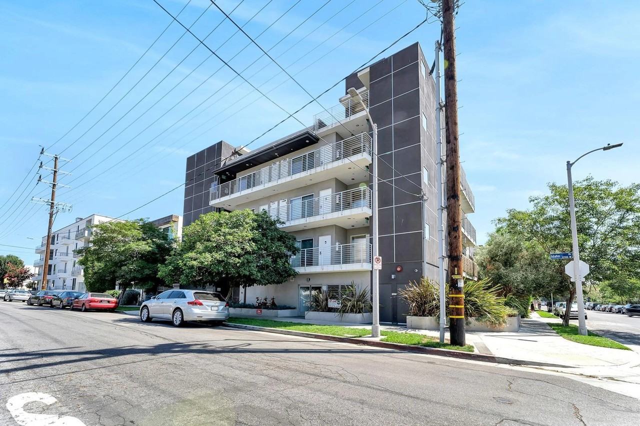 11776 Idaho Avenue, - Photo 2 of 12