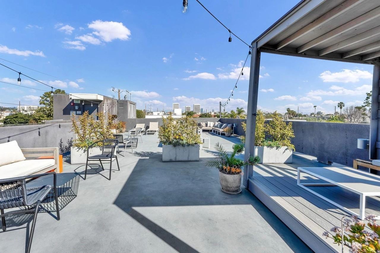 11776 Idaho Avenue, - Photo 3 of 12