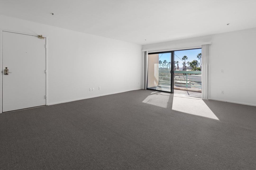 1144 12th Street - Photo 7 of 50