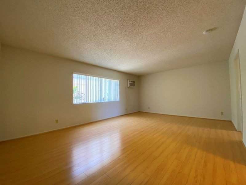 3671 Veteran Avenue, - Photo 5 of 46