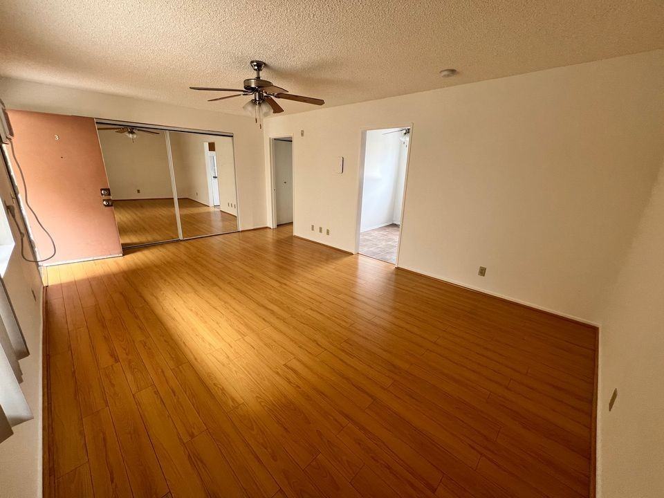 3671 Veteran Avenue, - Photo 6 of 50