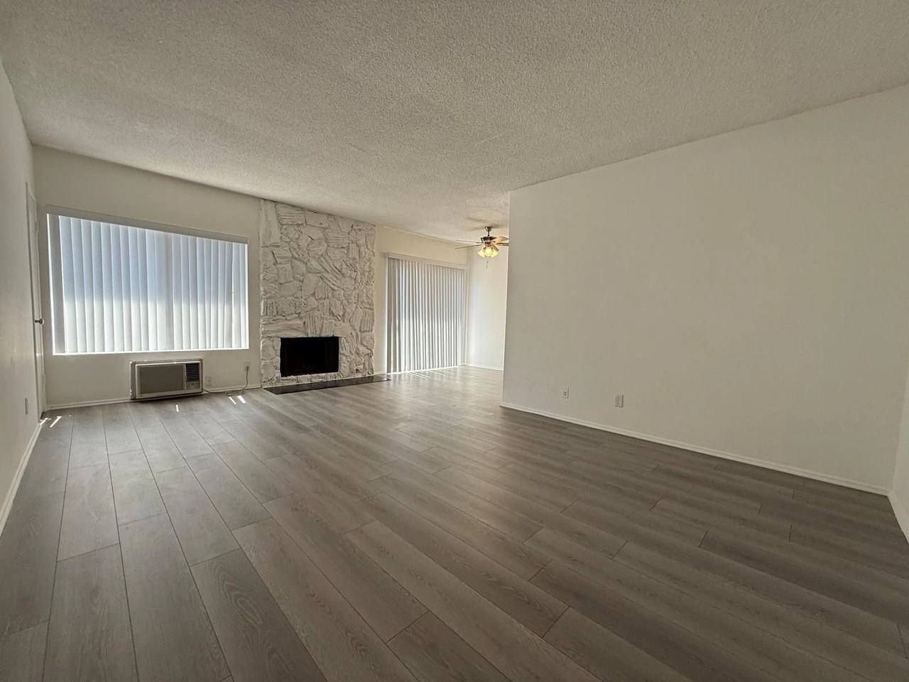 10856 Rose Avenue, - Photo 3 of 50