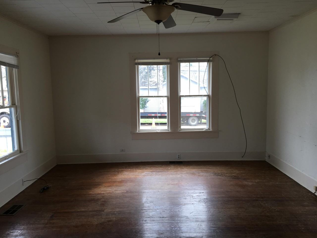 601 Minden St #1 - Photo 3 of 7