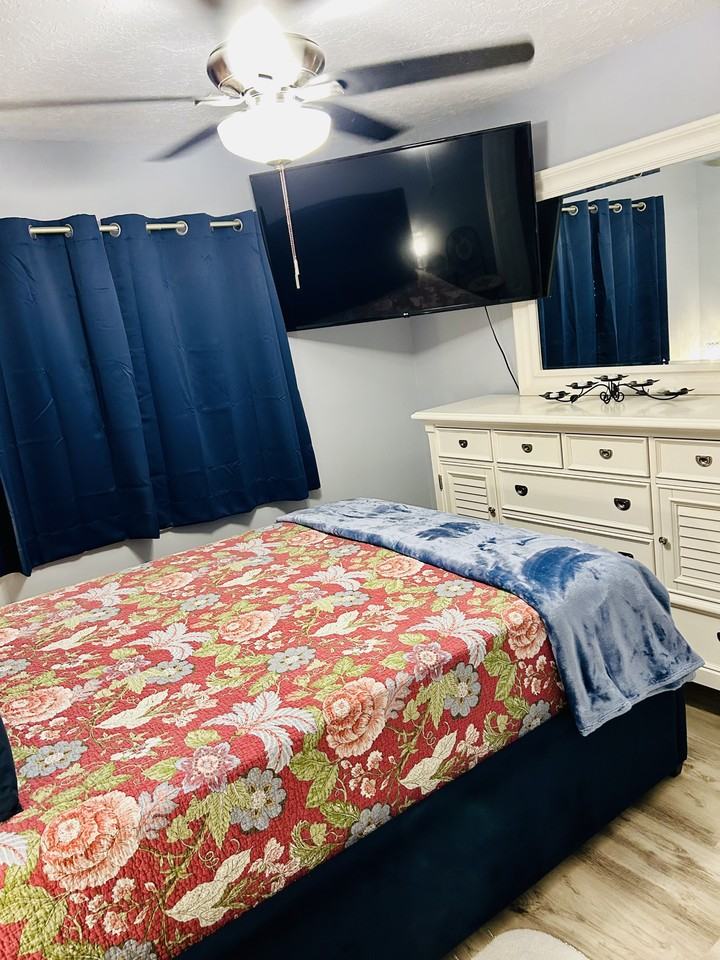 5582 Se 42nd Ct Rm 1 #NA - Photo 4 of 9