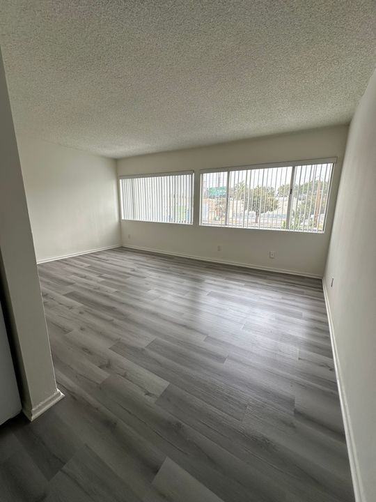 1519 Stoner Avenue, - Photo 3 of 50