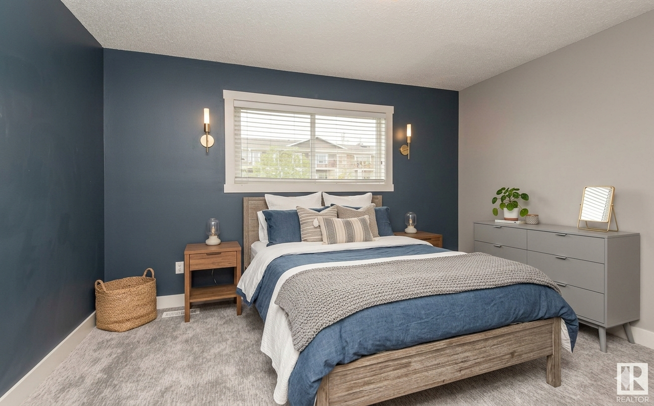 9119 Scott Crescent NW - Photo 4 of 31