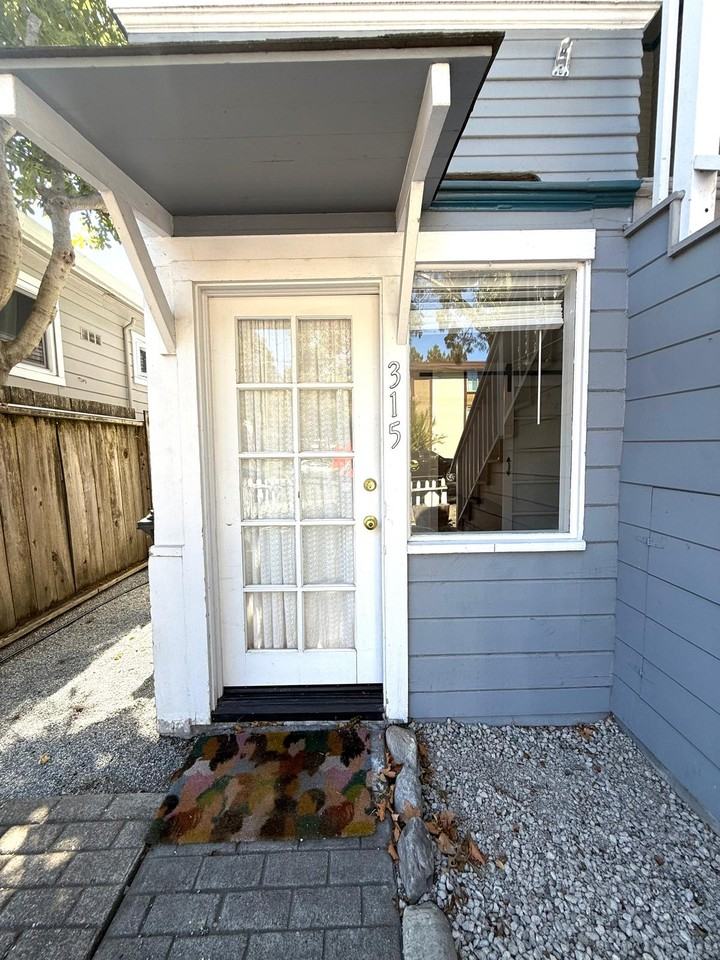 315 1st St #A - Photo 2 of 21