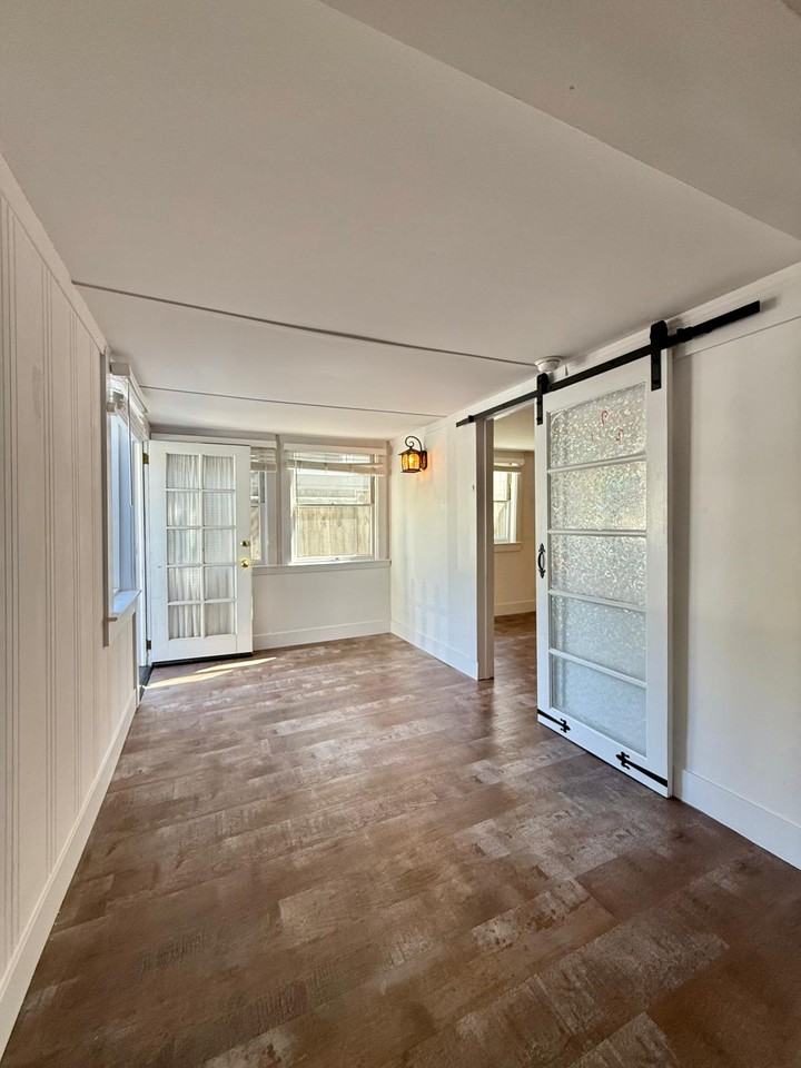 315 1st St #A - Photo 4 of 21