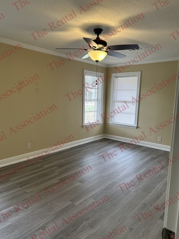 3719 Rapides St #1 - Photo 3 of 15