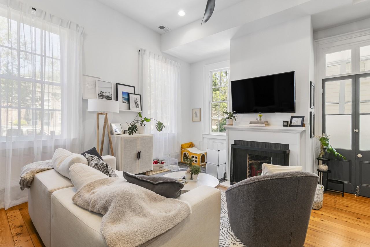 19 Smith St #A - Photo 7 of 25