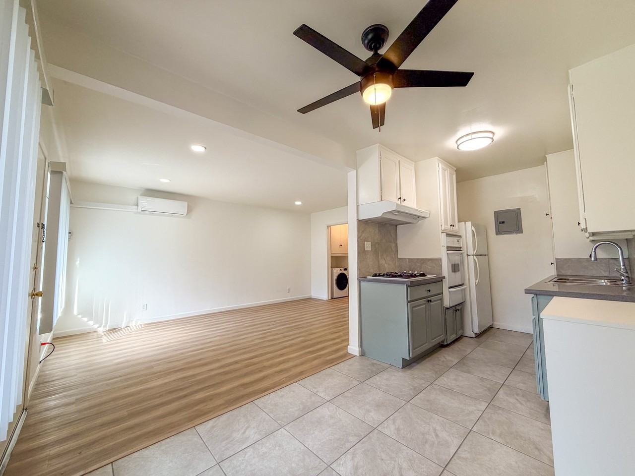 531 N Marengo Ave #2 - Photo 5 of 17