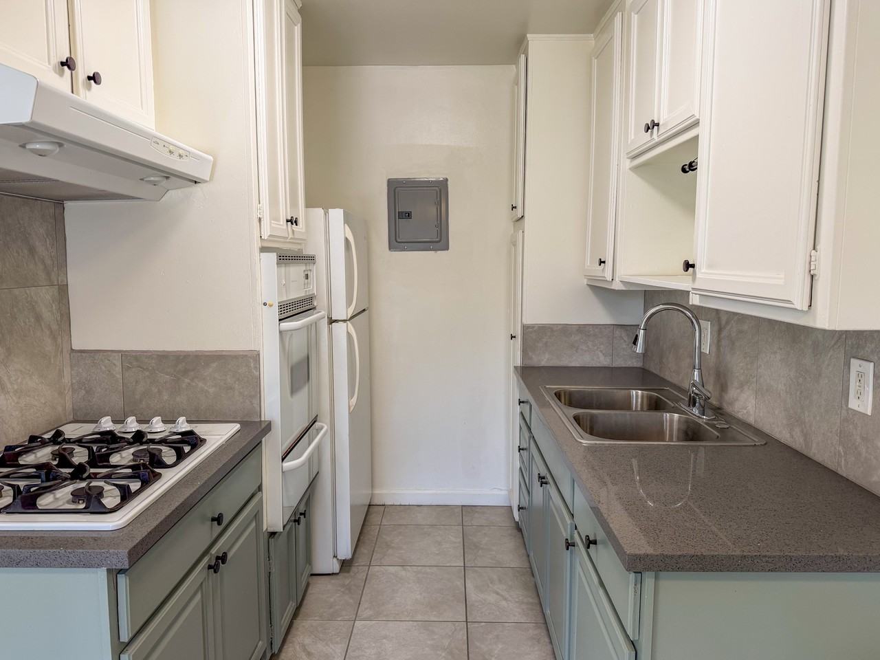 531 N Marengo Ave #2 - Photo 6 of 17