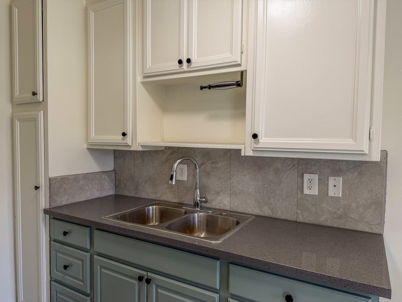 531 N Marengo Ave #2 - Photo 7 of 17