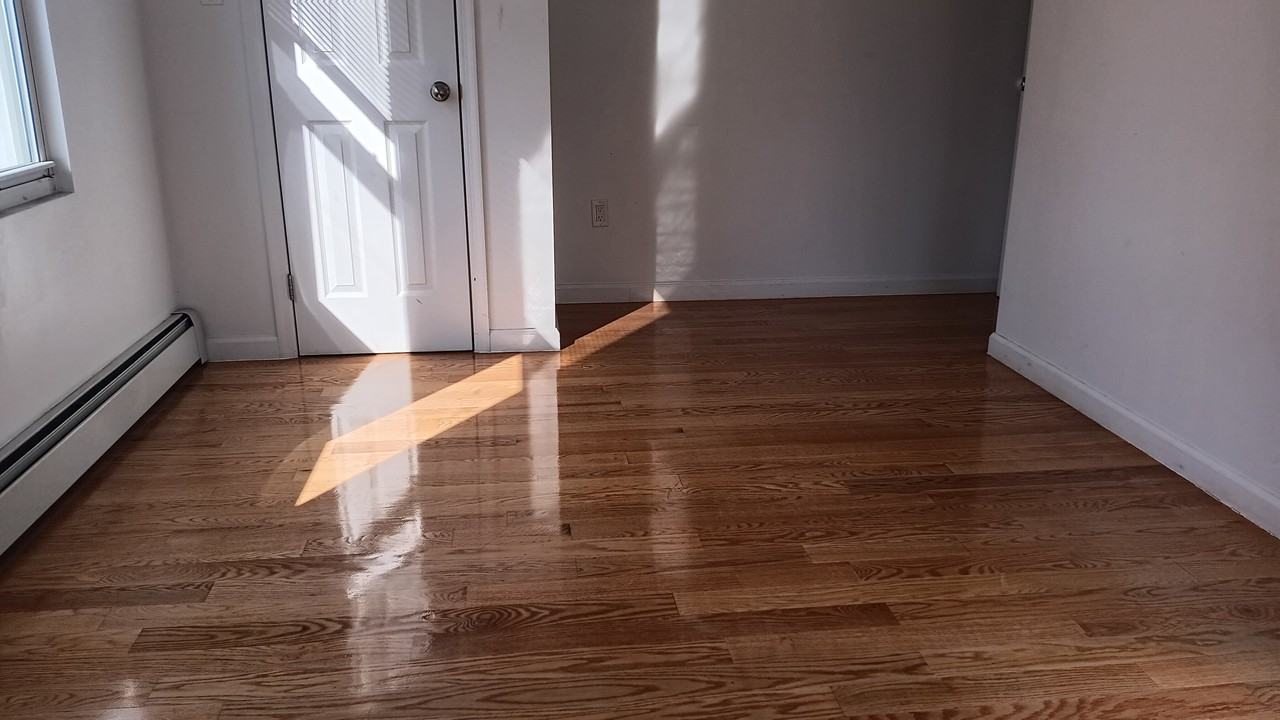 85 Avenue S #2f - Photo 2 of 9