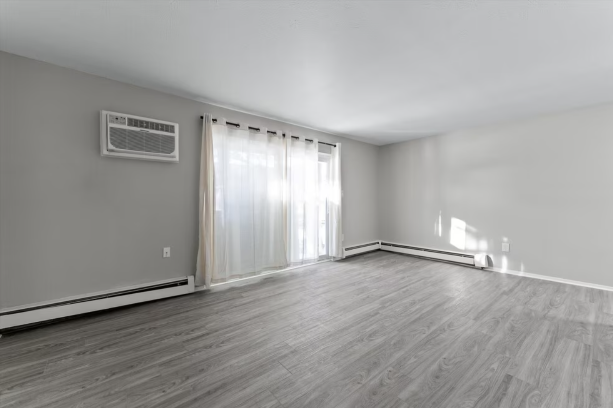 29412 DequindreUnit 202 #412-202 - Photo 3 of 17