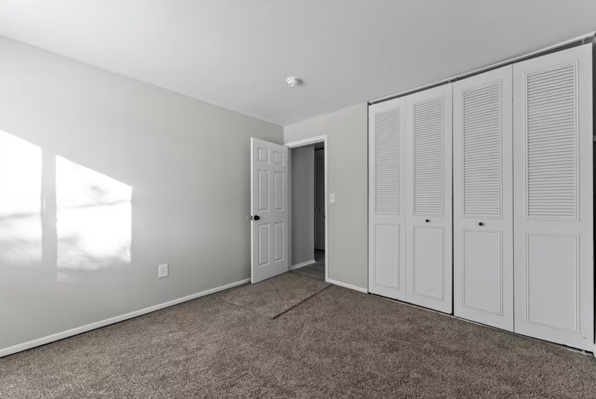 29412 DequindreUnit 202 #412-202 - Photo 4 of 17