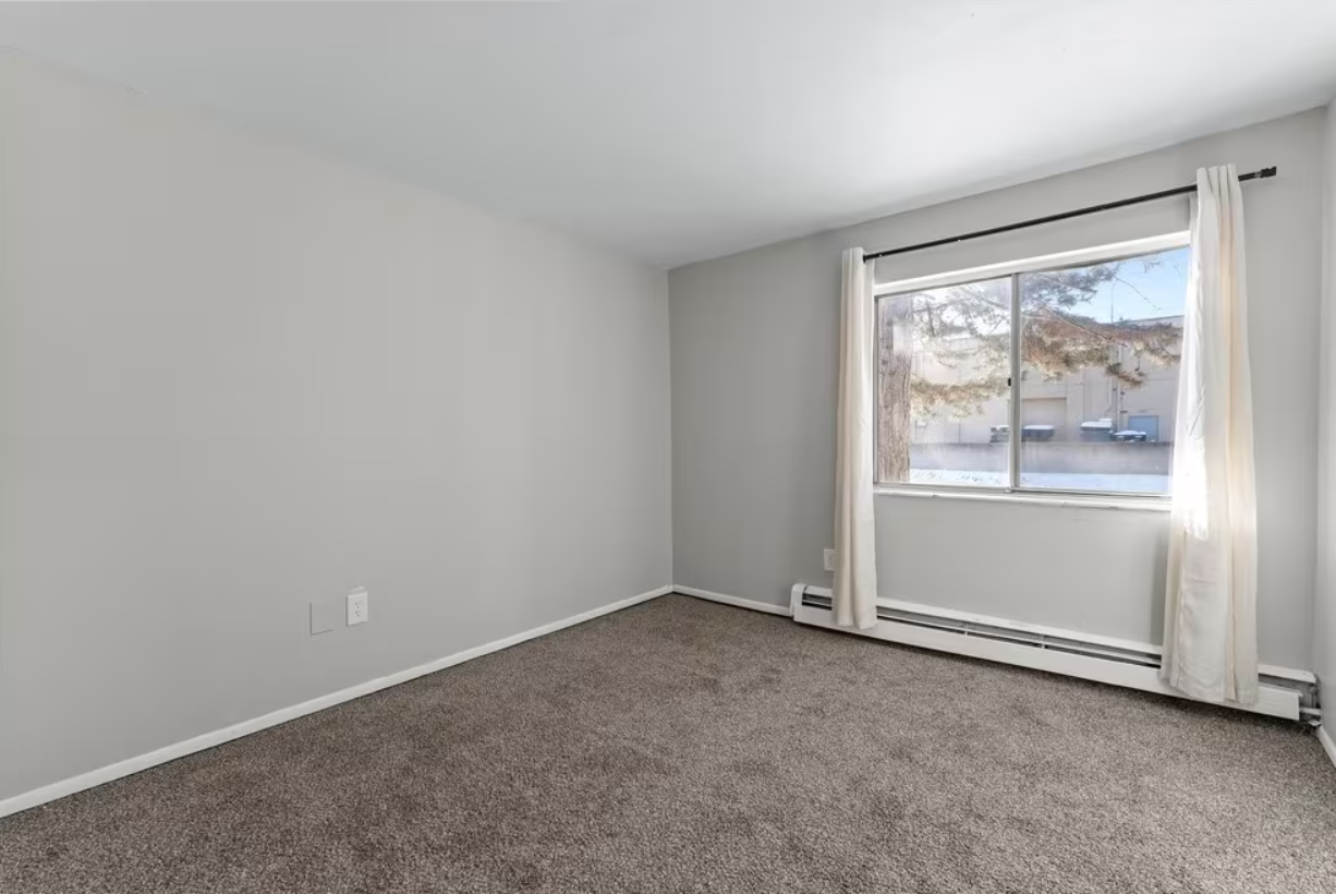 29412 DequindreUnit 202 #412-202 - Photo 6 of 17