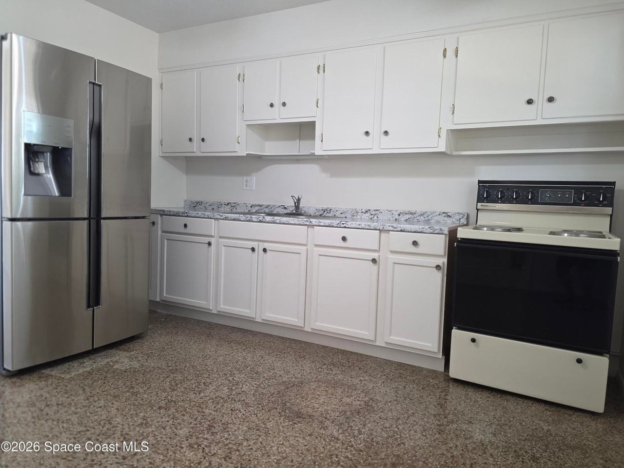 514 Hickory St #1 - Photo 3 of 7
