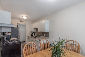featured image of 2211 Marwood Dr #4