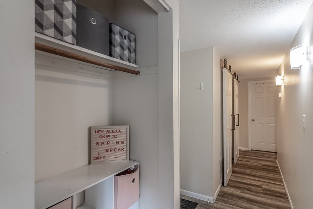 2211 Marwood Dr #4 - Photo 5 of 10