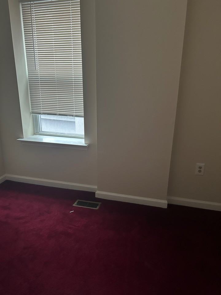 1122 W 6th St #1 - Photo 7 of 7