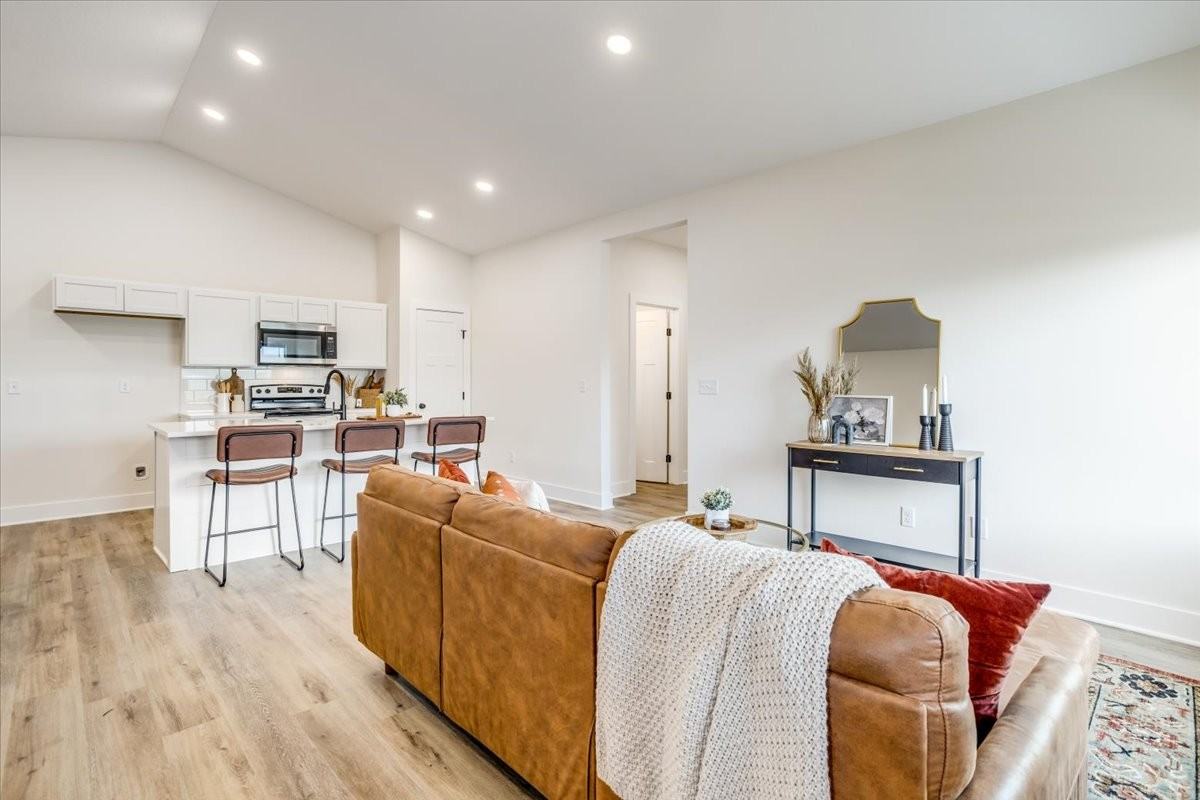 521 Briarbrook Ln #1 - Photo 4 of 10