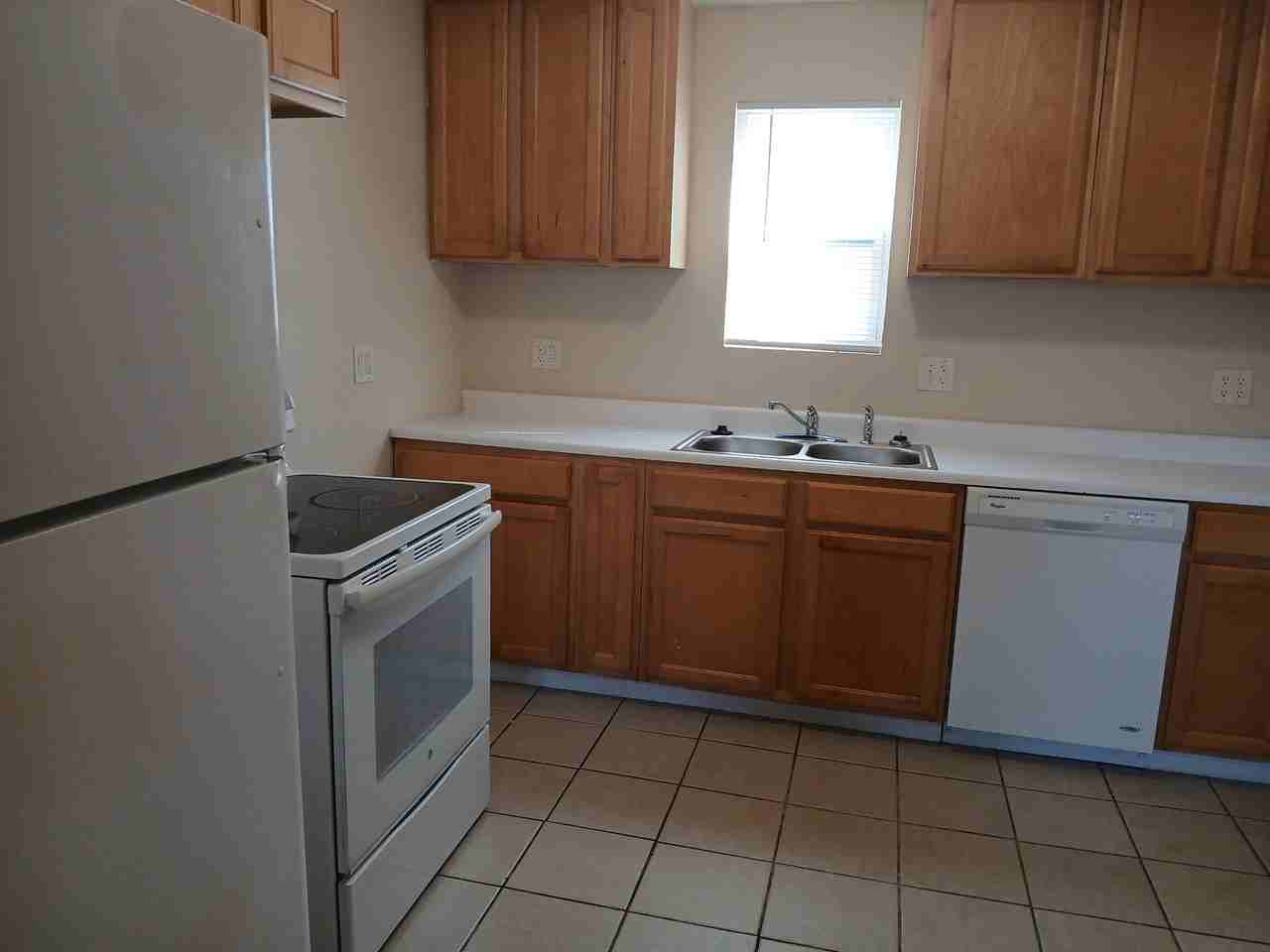 319 E Mill St Stop 1 #1 - Photo 3 of 15
