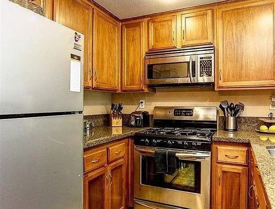 24105 Del Monte Dr #453 - Photo 5 of 22