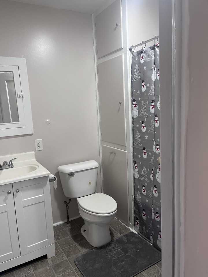 936 E Moore St #5 - Photo 6 of 16