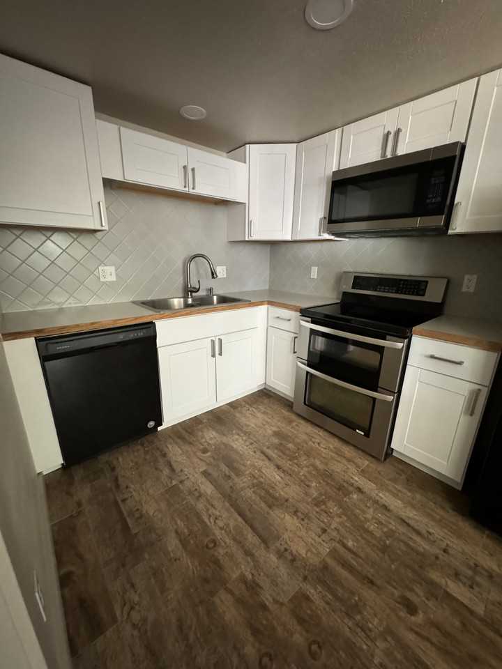 1285 E 4th N #1 - Photo 6 of 16