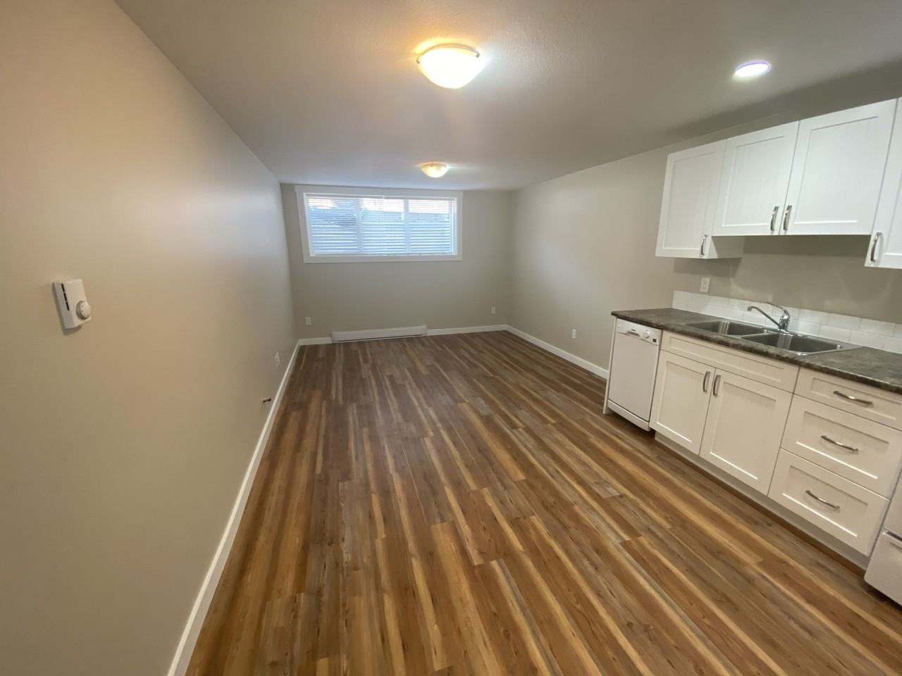 1620 88 Ave #1-1620A - Photo 3 of 9