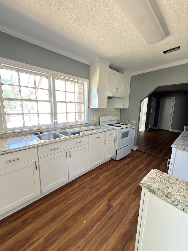 504 E Adair St #1 - Photo 3 of 11