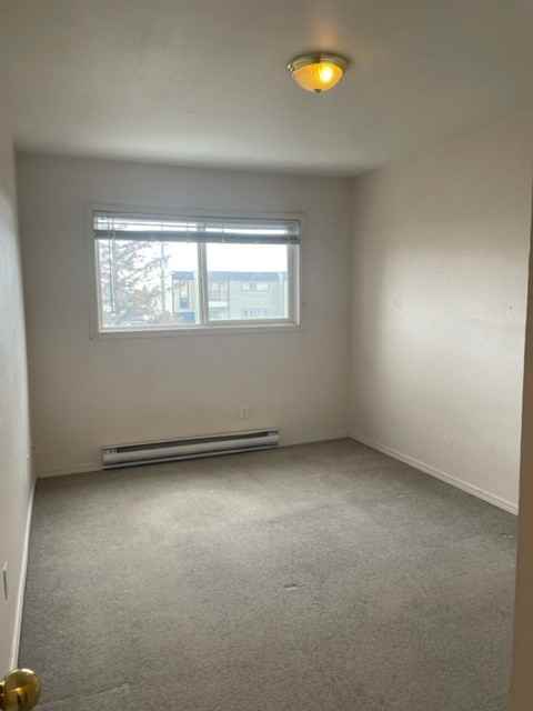 9004 86 St #302 - Photo 5 of 5