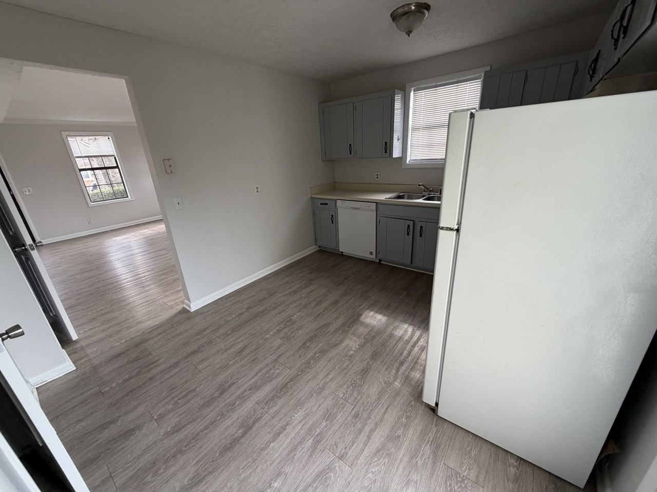 2448 Fairbrook Dr #1 - Photo 4 of 9