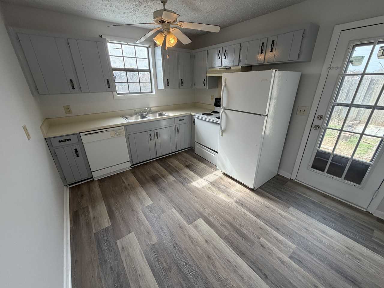 2444 Fairbrook Dr #1 - Photo 3 of 6