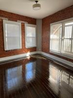 featured image of 1825 N Cahuenga Blvd