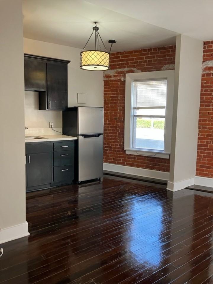 Avondale - Photo 2 of 8