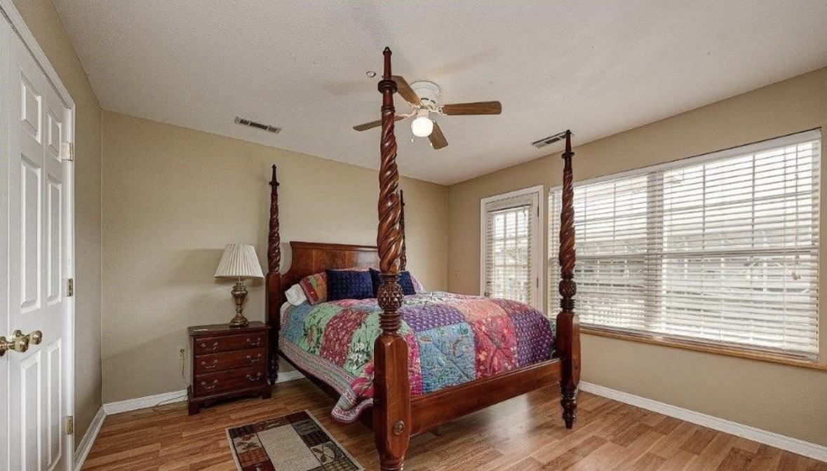 410 N Oliver Ave #1 - Photo 4 of 18